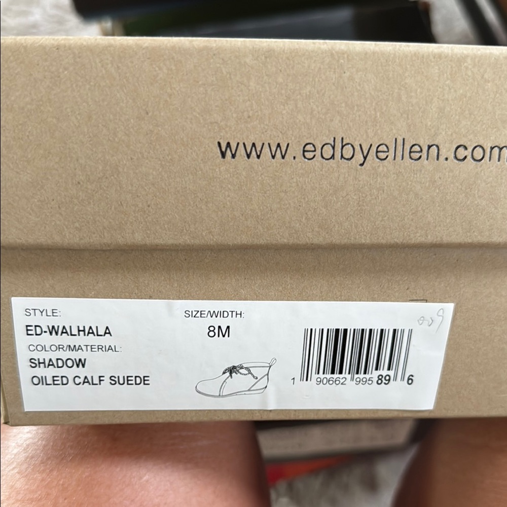 ED by Ellen Shadow Oiled Calf Suede Shoes - Picture 2 of 5